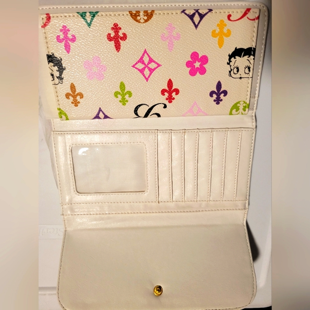 Designer Multicolor Patterned Wallet - Picture 2 of 4